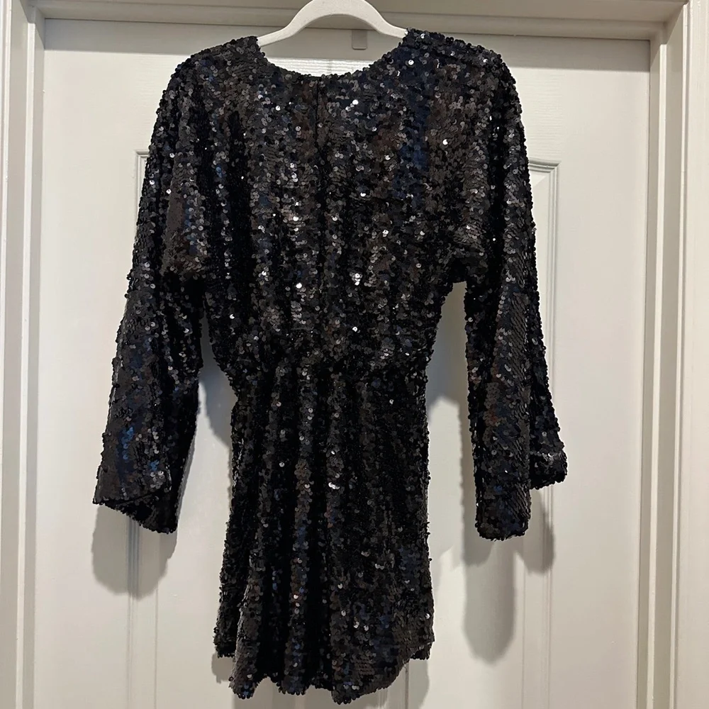 By Together Twist Front Sequin Mini Dress - Picture 4 of 6